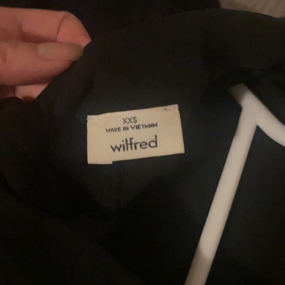 Aritzia Wilfred Chatoyer blouse - Picture 5 of 6